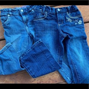 Bundle of (2) toddler jeans
